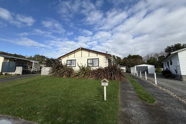 Photo of property in 20 Topaz Street, Birchville, Upper Hutt, 5018