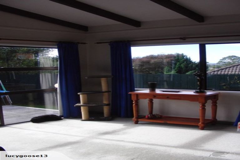 Photo of property in 1/12 Spears Place, Botany Downs, Auckland, 2010