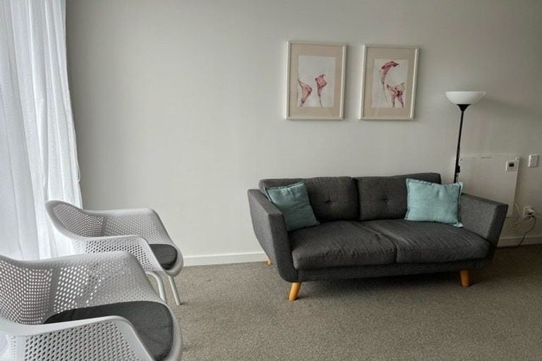 Photo of property in 102/19 Rawene Road, Birkenhead, Auckland, 0626