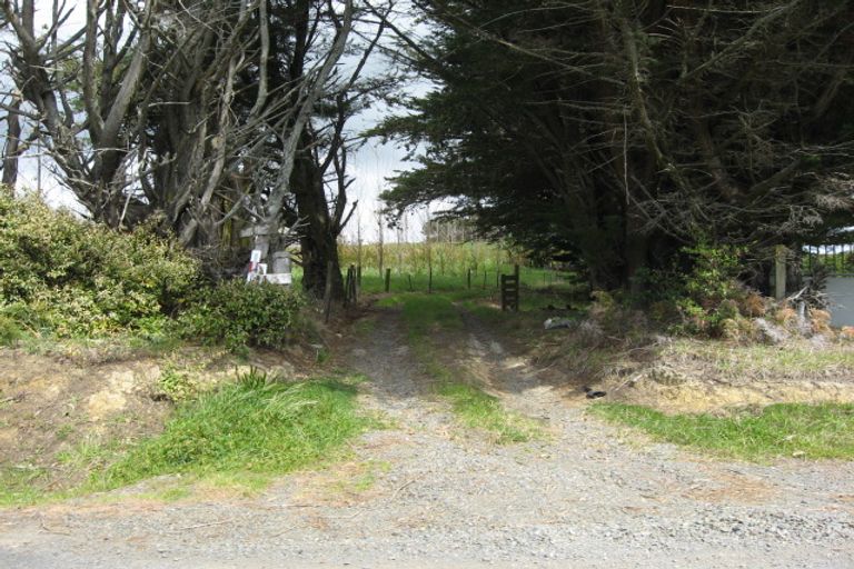 Photo of property in 96 Pomona Road, Kumeu, 0891