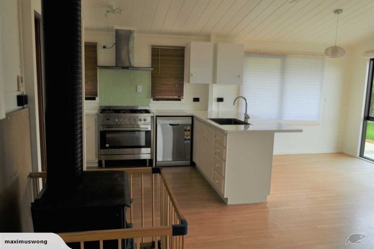 Photo of property in 17 Harbour Lights Terrace, Whitianga, 3592