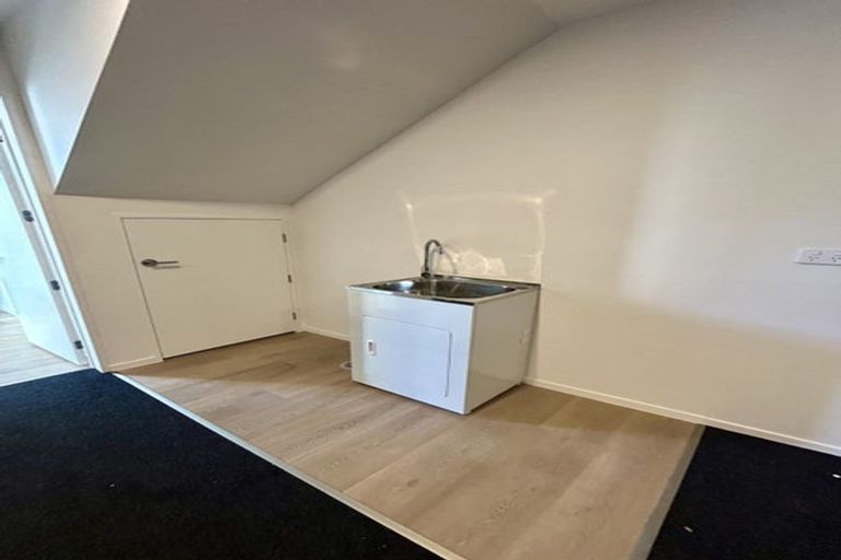Photo of property in 15 Tiraumea Drive, Pakuranga, Auckland, 2010