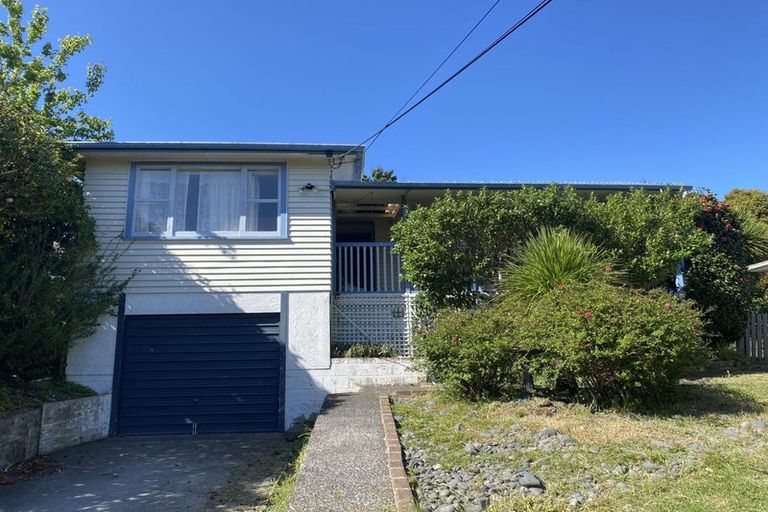 Photo of property in 10 Ribblesdale Road, Henderson, Auckland, 0612
