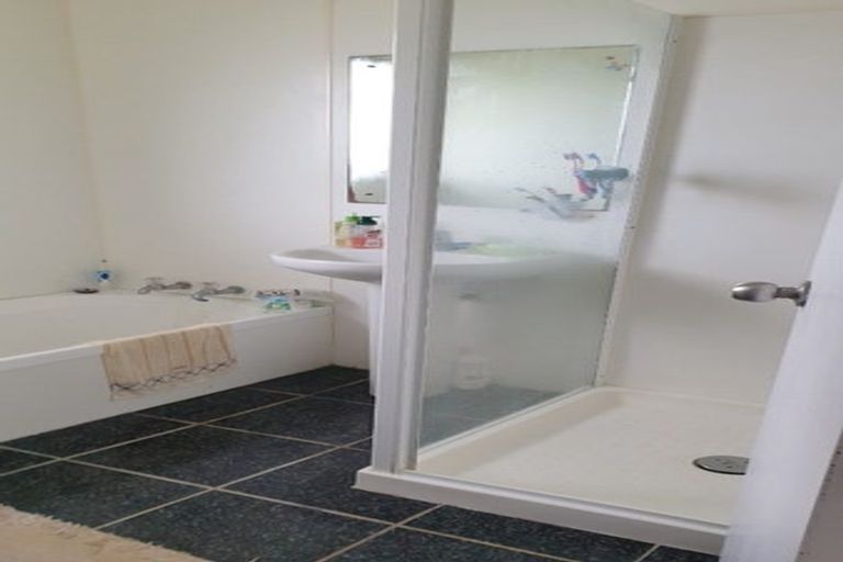 Photo of property in 7 Merida Place, Unsworth Heights, Auckland, 0632