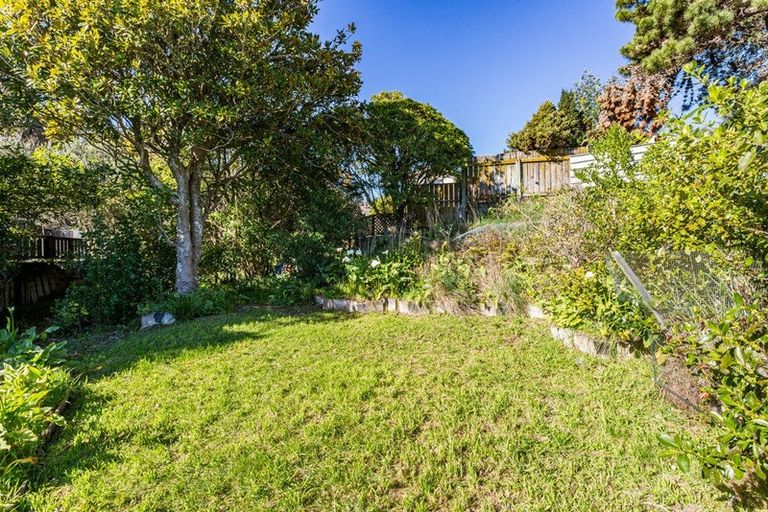 Photo of property in 12b Bell Street, Tawa, Wellington, 5028