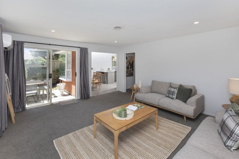 Photo of property in 111 Paparoa Street, Papanui, Christchurch, 8053