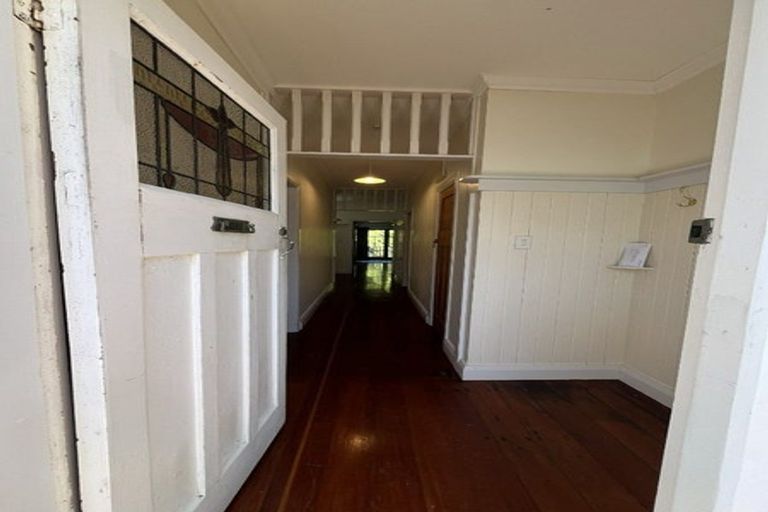 Photo of property in 75 Chamberlain Road, Karori, Wellington, 6012