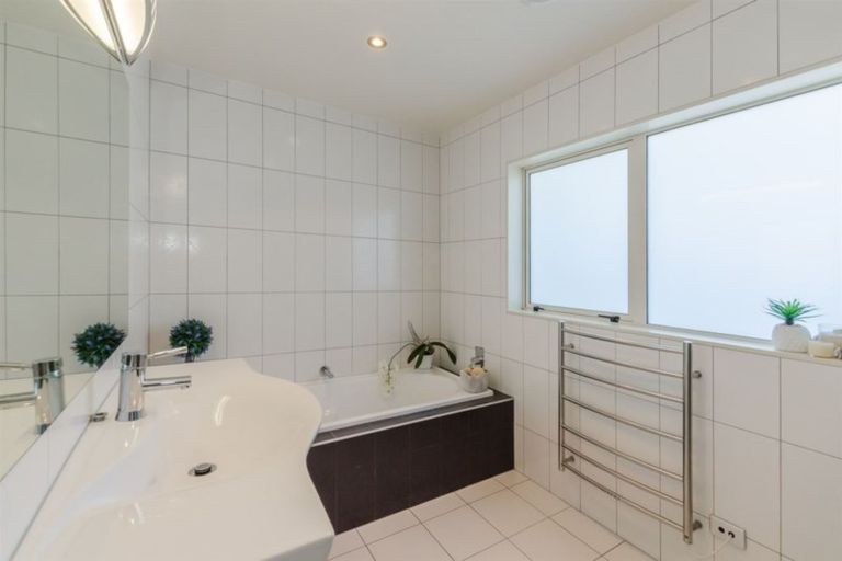 Photo of property in 56 Kotuku Drive, Paraparaumu Beach, Paraparaumu, 5032