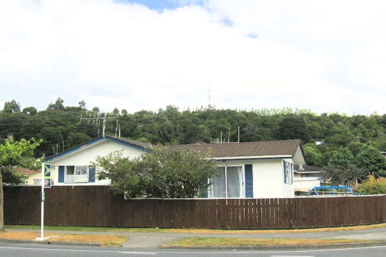 Photo of property in 44f1- Gemstone Drive, Birchville, Upper Hutt, 5018