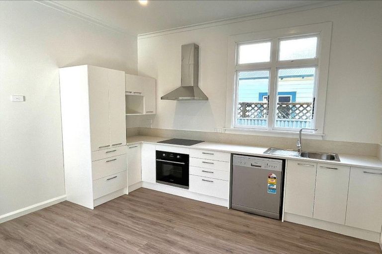 Photo of property in 89 Victoria Avenue, Palmerston North, 4410