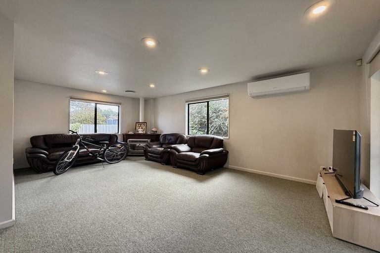 Photo of property in 14a Mason Street, Moera, Lower Hutt, 5010