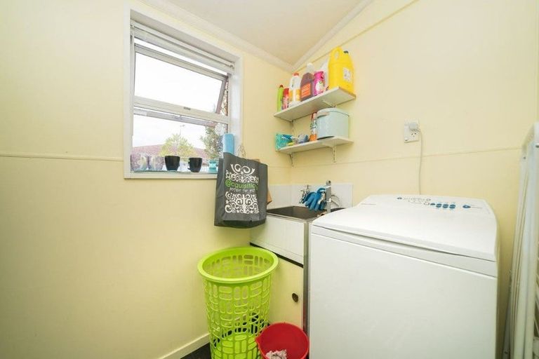 Photo of property in 1 Massey Street, Palmerston North, 4414