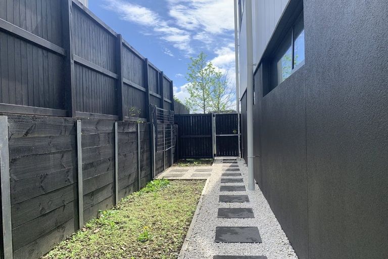 Photo of property in 1/4 Matimati Place, Hobsonville, Auckland, 0616