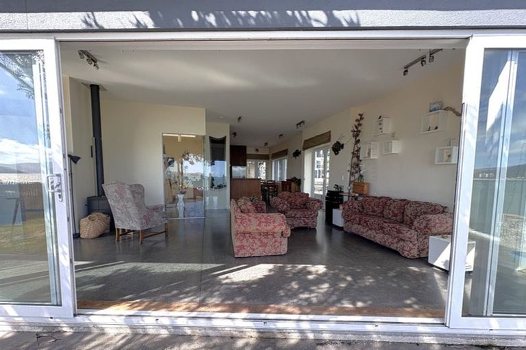 Photo of property in 603b Marine Drive, Days Bay, Lower Hutt, 5013