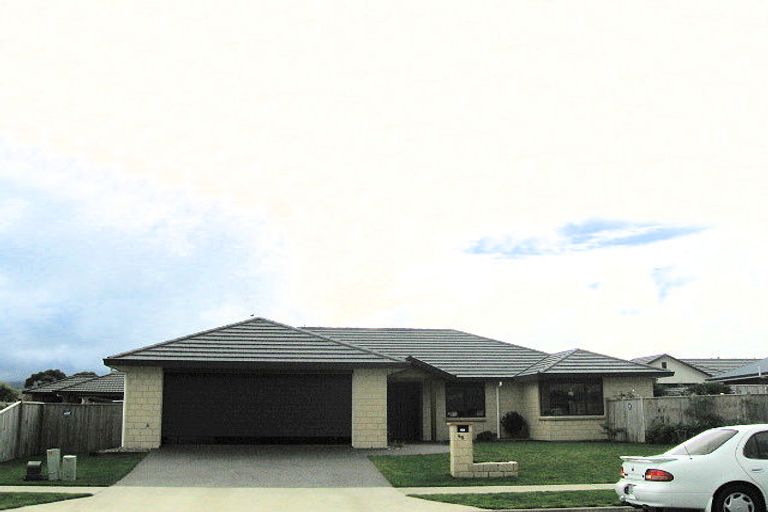 Photo of property in 45 Regent Drive, Paraparaumu Beach, Paraparaumu, 5032