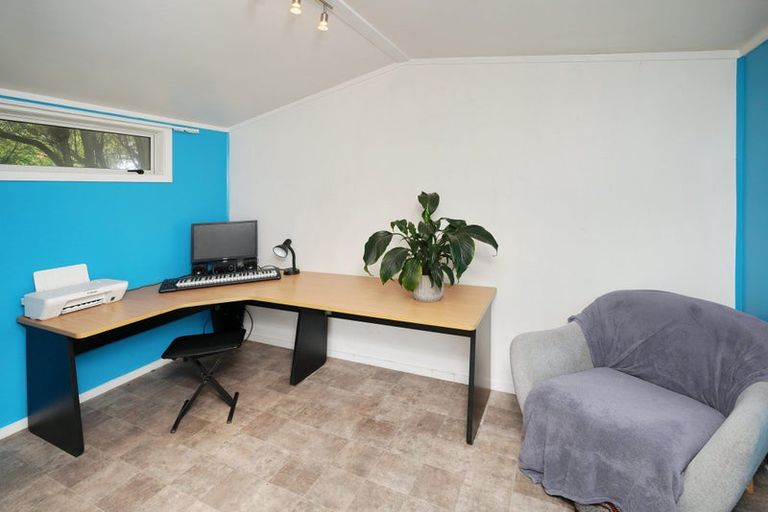 Photo of property in 33 Seymour Street, Hornby, Christchurch, 8042