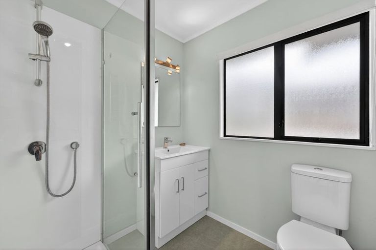 Photo of property in 51a Glendale Road, Glen Eden, Auckland, 0602