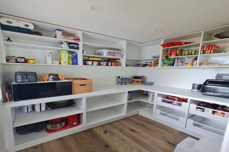 Photo of property in 33 Oriwa Lane, Levin, 5571