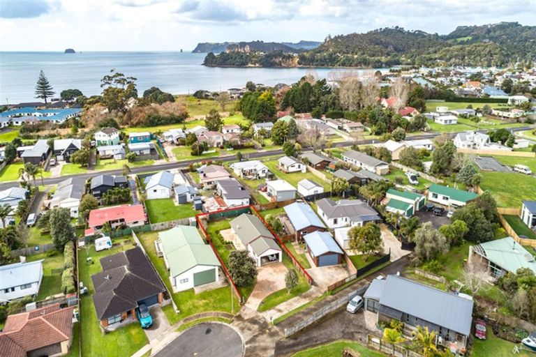 Photo of property in 11 Mayfair Close, Whitianga, 3510