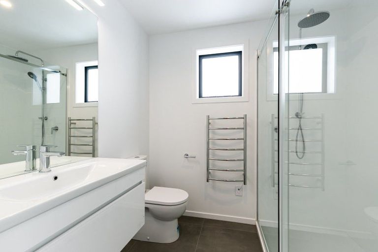 Photo of property in 96u9 Washington Avenue, Brooklyn, Wellington, 6021