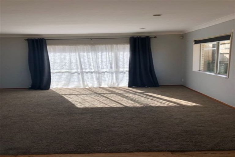 Photo of property in 2/35 Fenton Street, Papatoetoe, Auckland, 2025