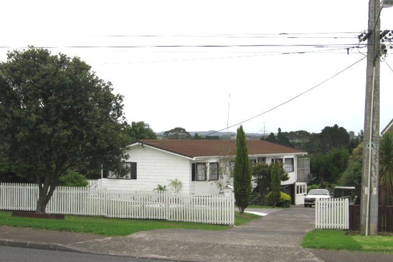 Photo of property in 484 Don Buck Road, Massey, Auckland, 0614