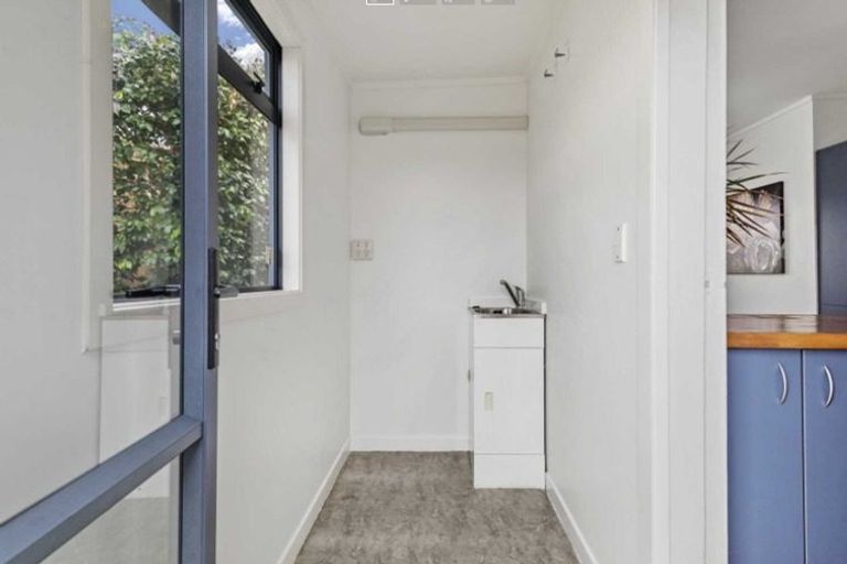 Photo of property in 59 Verran Road, Birkenhead, Auckland, 0626