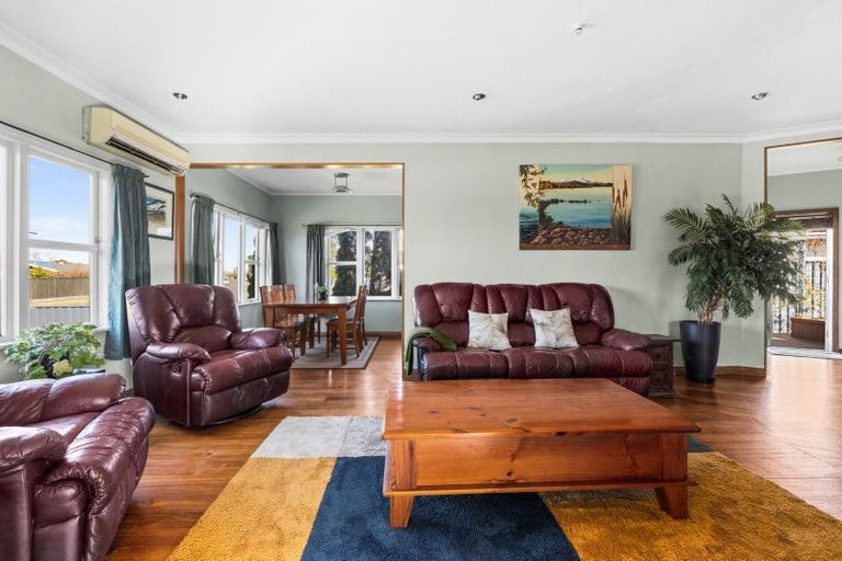 Photo of property in 52 Clarence Cox Crescent, Pirimai, Napier, 4112
