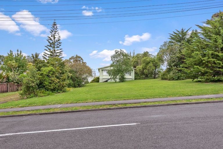 Photo of property in 305-311 Glengarry Road, Glen Eden, Auckland, 0602