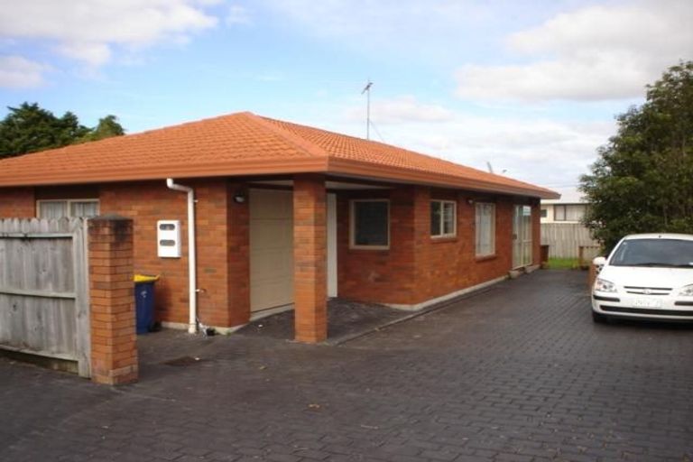 Photo of property in 396a Te Atatu Road, Te Atatu Peninsula, Auckland, 0610