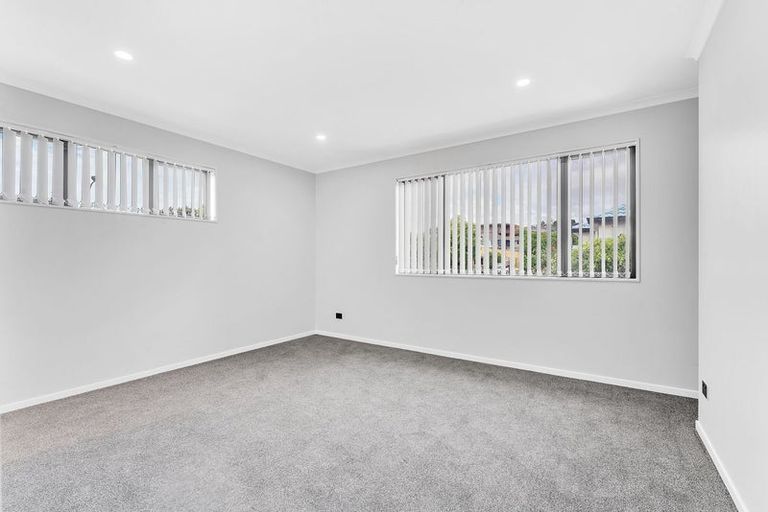 Photo of property in 147a Bucklands Beach Road, Bucklands Beach, Auckland, 2012