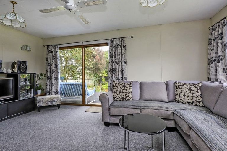 Photo of property in 13 Kirkcaldy Place, Flaxmere, Hastings, 4120