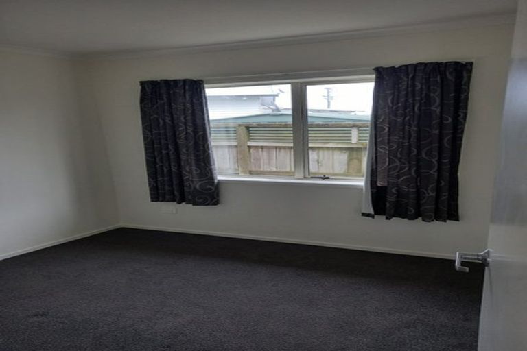 Photo of property in 6 Glen Norman Avenue, Henderson, Auckland, 0610