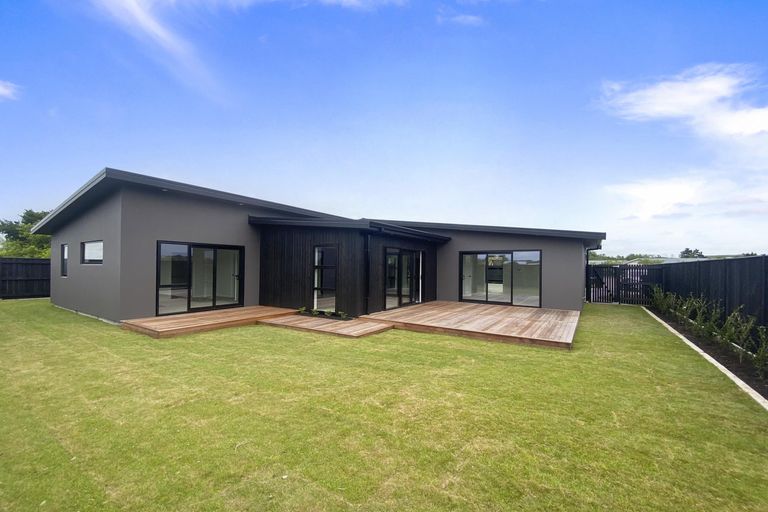 Photo of property in 126 Churcher Street, Maewa, Feilding, 4702