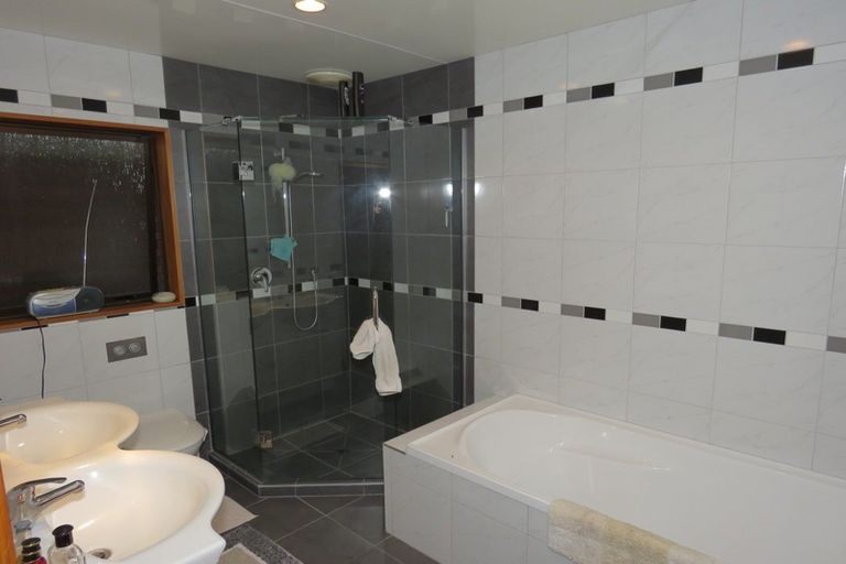 Photo of property in 158 Peel Street, Westport, 7825