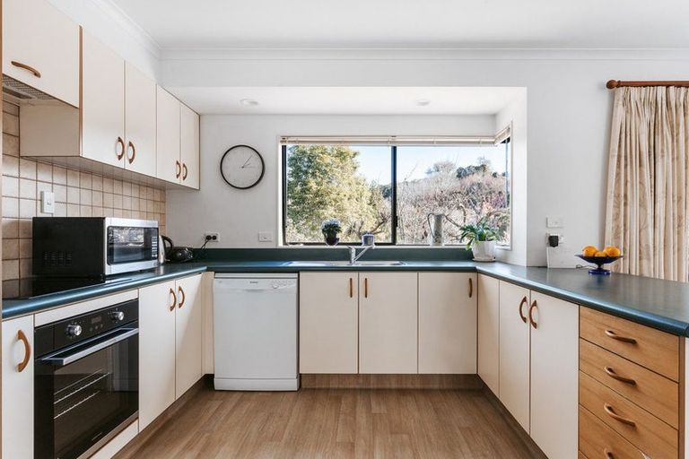 Photo of property in 18 Oteki Park Drive, Welcome Bay, Tauranga, 3112