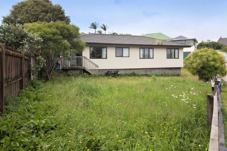 Photo of property in 93 Simpson Road, Ranui, Auckland, 0612