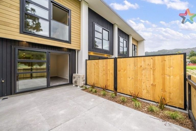 Photo of property in 3/370 Stokes Valley Road, Stokes Valley, Lower Hutt, 5019