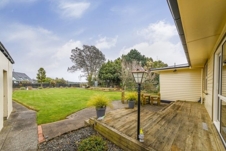 Photo of property in 72 Pukepapa Road, Marton, 4710