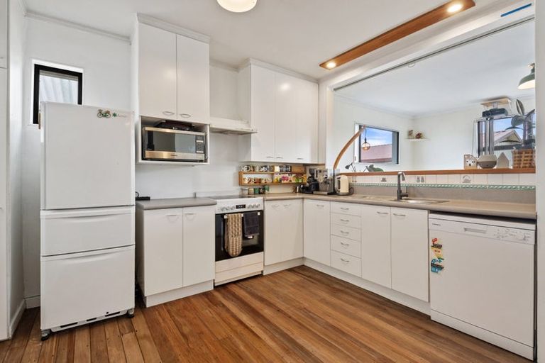 Photo of property in 452 Linwood Avenue, Woolston, Christchurch, 8062