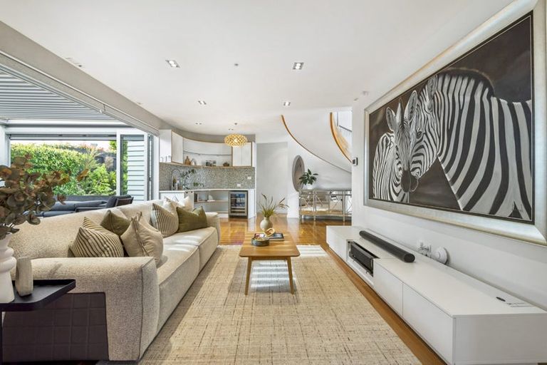 Photo of property in 17a Waitemata Road, Hauraki, Auckland, 0622