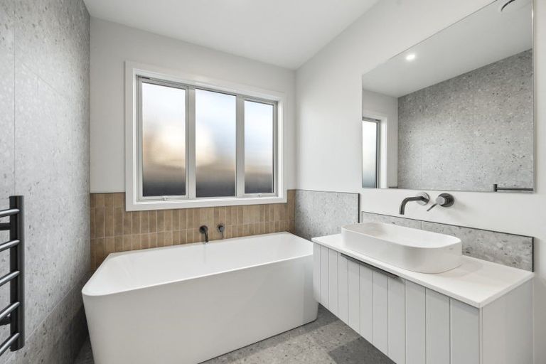 Photo of property in 17 Arihi Crescent, Frimley, 4120