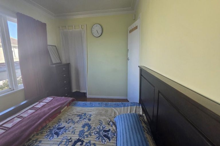 Photo of property in 15 Brains Road, Kelston, Auckland, 0602