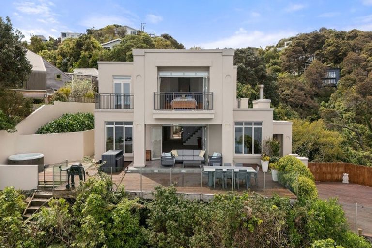 Photo of property in 117 Marine Drive, Sorrento Bay, Lower Hutt, 5013