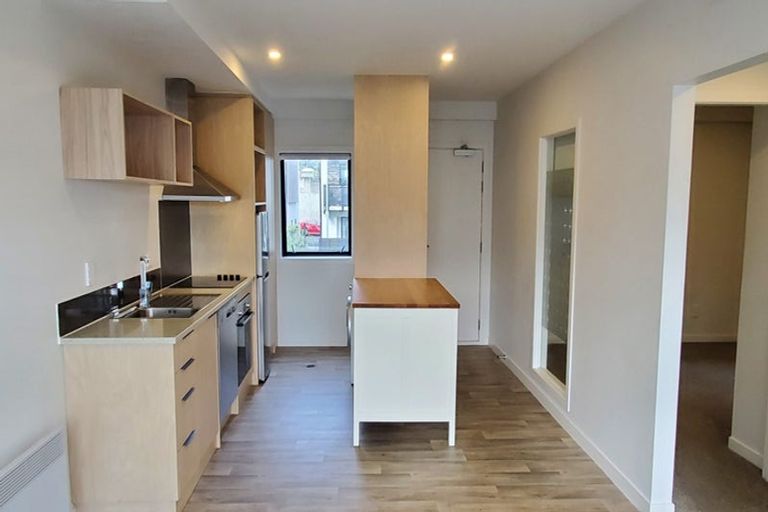 Photo of property in 16 Constable Street, Newtown, Wellington, 6021