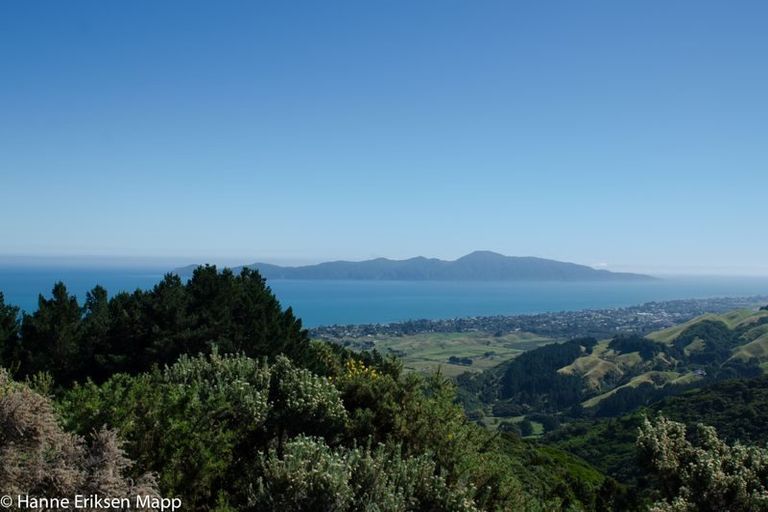 Photo of property in 220 Maungakotukutuku Road, Paraparaumu, 5032