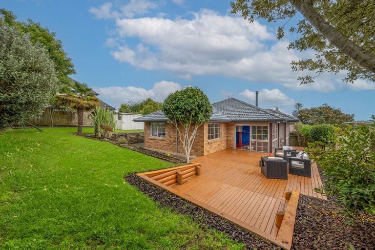 Photo of property in 21 Fieldstone Court, Northpark, Auckland, 2013