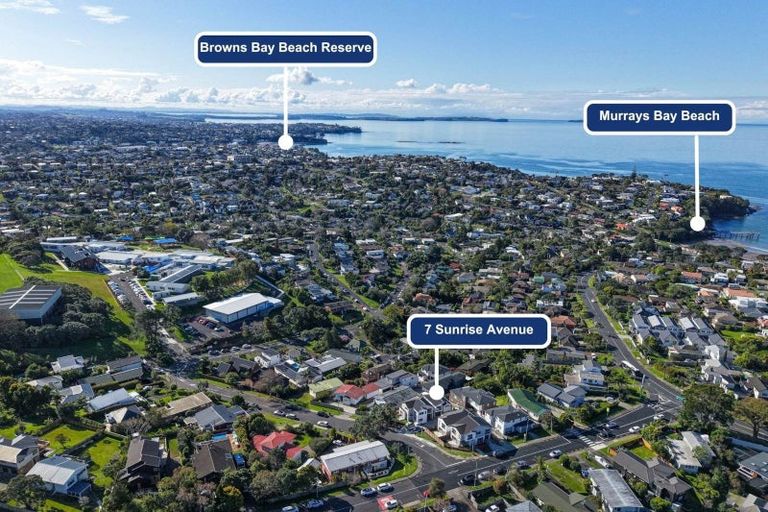 Photo of property in 1b Clematis Avenue, Murrays Bay, Auckland, 0630