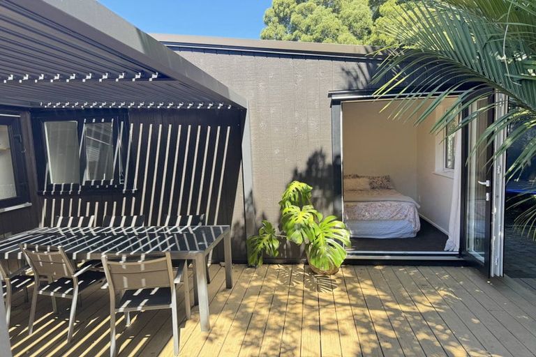 Photo of property in 3 Huia Road, Titirangi, Auckland, 0604