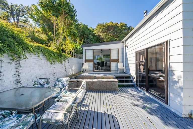 Photo of property in 27 Postgate Drive, Whitby, Porirua, 5024